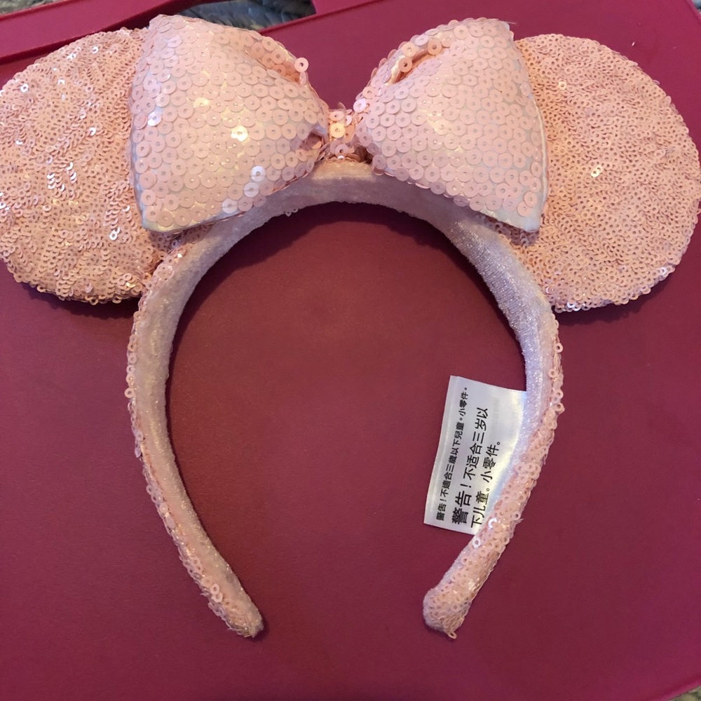 Disneyland Resorts Millennial Pink Minnie Ears